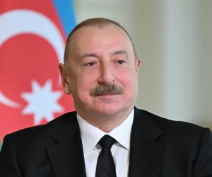 Prezident Beynəlxalq Qadınlar Günü münasibətilə paylaşım edib