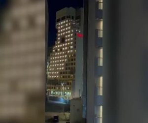 Beyrutun mərkəzində hotelə zərbə endirilib, 4 ölü, 10 yaralı var