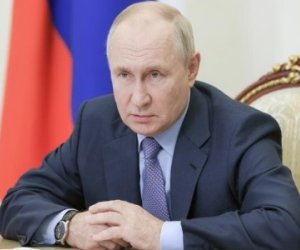 Putin: Hörmüz boğazından asılı neft hasilatı bir ay ərzində tam dayana bilər