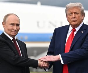 Tramp Putinlə telefon danışığının detallarını açıqlayıb