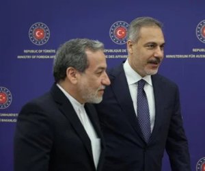 Türkiyə İrana raketlərin hava məkanını pozmasının qəbuledilməz olduğunu bildirib