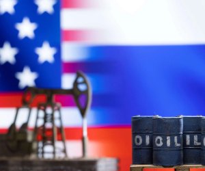 Neft qiymətləri Trampın açıqlamasından sonra 6-7% ucuzlaşıb