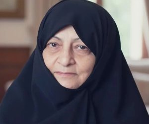 KİV: Əli Xameneinin həyat yoldaşı sağdır