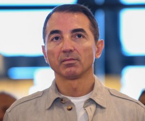 
Adnan Əhmədzadənin həbs müddəti yenidənuzadılıb