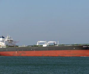 Атака на греческий танкер