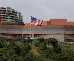 Американский флаг впервые за семь лет