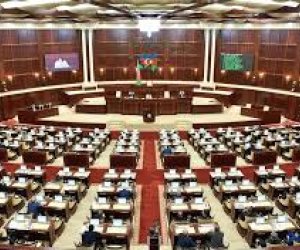 Milli Məclisin növbəti iclası başlayıb