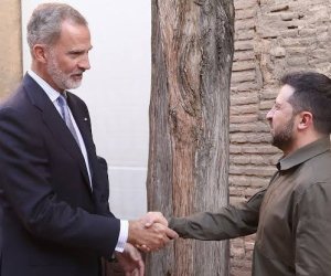 VI Felipe Madriddə Zelenskini qəbul edib