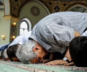 Azərbaycanda bayram namazı qılınıb