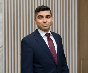 Rəqəmsal inkişaf və nəqliyyat nazirinə yeni müavin təyin olunub