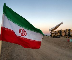 КСИР заявил о ракетных ударах по военным база в ОАЭ и Кувейте