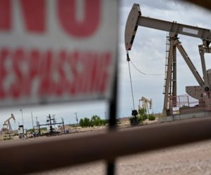 FT: Нефтегазовые сделки в США парализованы из-за эскалации вокруг Ирана