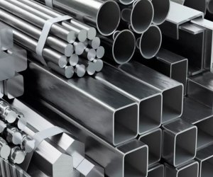 

Qara metal idxalı ixracı 13 dəfə üstələyib
