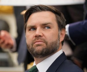 СМИ: Вэнс может стать главным переговорщиком от США на переговорах Ираном