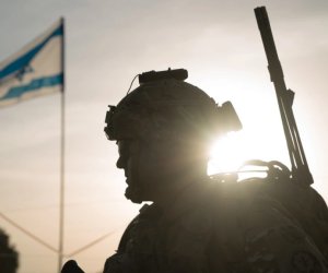 ЦАХАЛ ликвидировал командные центры "Хезболлах" на юге Ливана