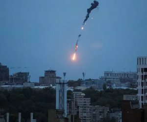 В РФ заявили о нейтрализации за ночь почти 400 украинских беспилотников