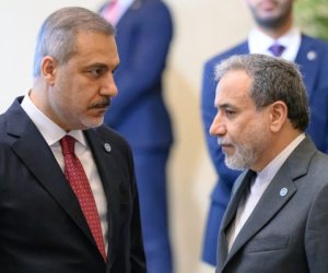 Фидан и Аракчи обсудили войну в Иране