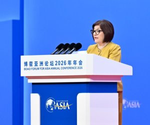 Сахиба Гафарова в Китае: встреча с Чжао Лэцзи и выступление на форуме