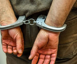 Ağsuda qadını öldürüb meyitini otlaq sahəyə aparan şəxslər həbs ediliblər