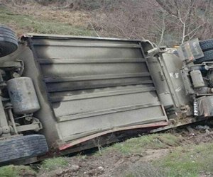 Kəlbəcərdə yük avtomobili aşıb, 3 nəfər ölüb