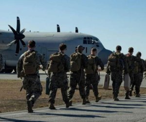 Великобритания направляет дополнительные военные силы на Ближний Восток