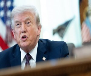 

Трамп выступит с обращением по ситуации вокруг Ирана
