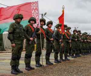 Лукашенко готов создать полумиллионную армию - Oбновлено