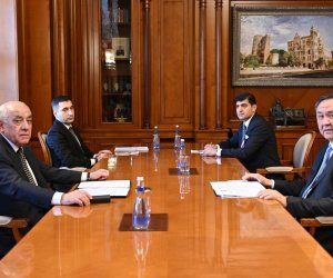 Baş nazir TDT Baş katibi ilə görüşüb