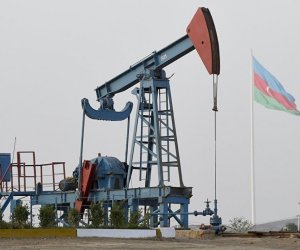 Azerbaijani oil price exceeds $130