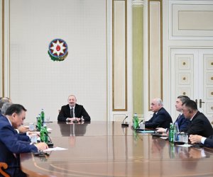 Əliyev TDT-yə üzv dövlətlərin hökumət başçılarının görüşünün iştirakçılarını qəbul edib
Xarici siyasət