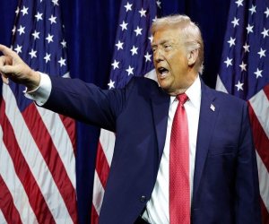 
Tramp: Hörmüz boğazını asanlıqla aça bilərik