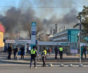 Семь погибших при пожаре на российском химзаводе