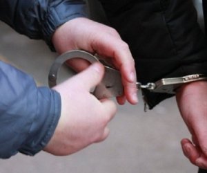 Qızıl-zinət əşyalarının satışı adı ilə 317 min manatlıq dələduzluq edən iki nəfər saxlanılıb