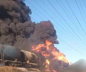 Украина разбомбила российские поезда с топливом