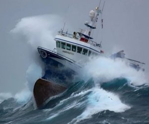 Dövlət Agentliyi küləkli hava şəraiti ilə bağlı gəmilərə xəbərdarlıq edib