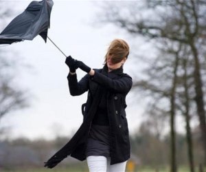 В Азербайджане объявлено желтое и оранжевое предупреждение в связи с ветром