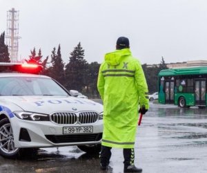 Дорожная полиция призывает участников движения к бдительности на фоне непогоды