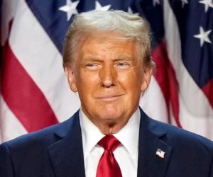 
Trump warns Iran of 'hell' if Strait of Hormuz remains blocked