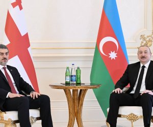 Əliyevin Gürcüstanın Prezidenti Mixeil Kavelaşvili ilə təkbətək görüşü olub