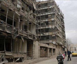 США и Израиль атаковали жилые районы в Иране, есть погибшие