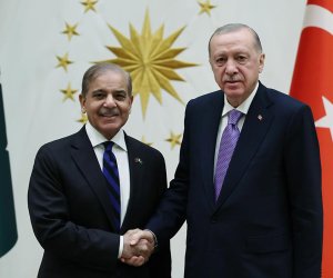 Ərdoğan və Şahbaz Şərifİrandakı atəşkəs prosesini müzakirə ediblər