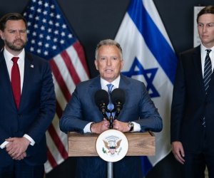 США на переговорах с Ираном в Исламабаде представят Вэнс, Уиткофф и Кушнер