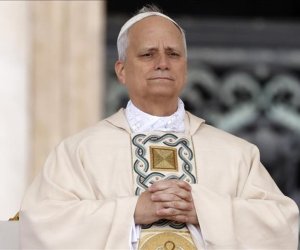 Пентагон угрожает папе римскому