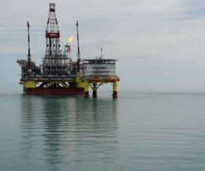 Украина ударила по буровым установкам России на Каспии