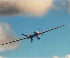 Кувейт отбивается от беспилотников: ранены военные