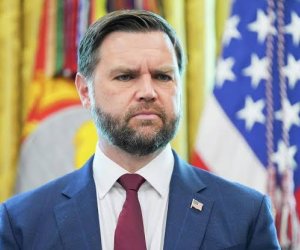 Vens İslamabadda Şahbaz Şəriflə danışıqlar aparır