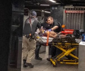 Nyu-York metrosunda sərnişinlərə hücum edilib