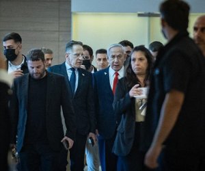 Нетаньяху созывает кабмин