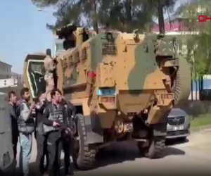 Türkiyədə məktəbə silahlı hücum - 7 şagird yaralanıb, girov götürülənlər var