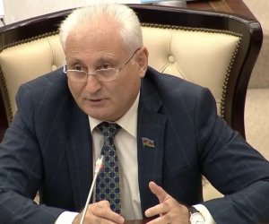 Prezident deputatla bağlı sərəncam imzalayıb